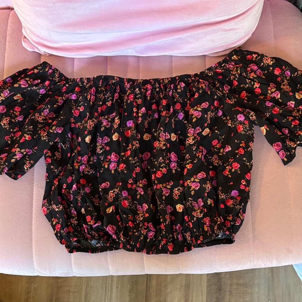 Forever 21 Black Floral Off-Shoulder Blouse